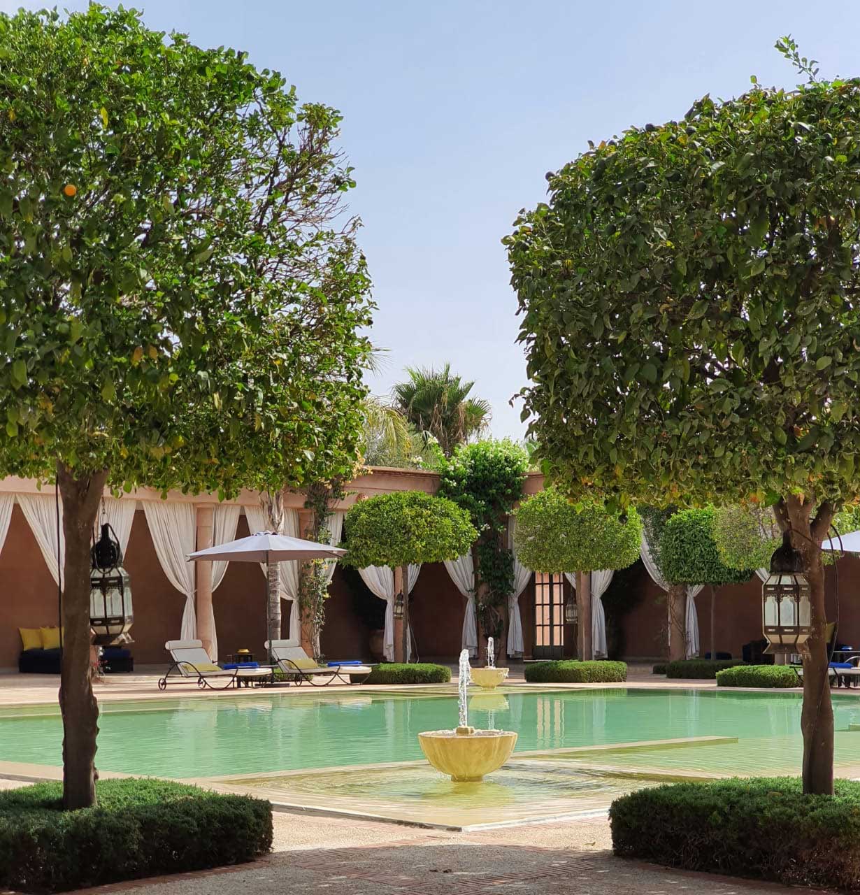 déjeuner bord de piscine marrakech